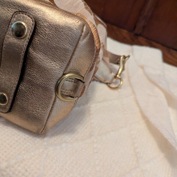 Coach Madison Audrey Signature Monogram - Picture 7 of 13